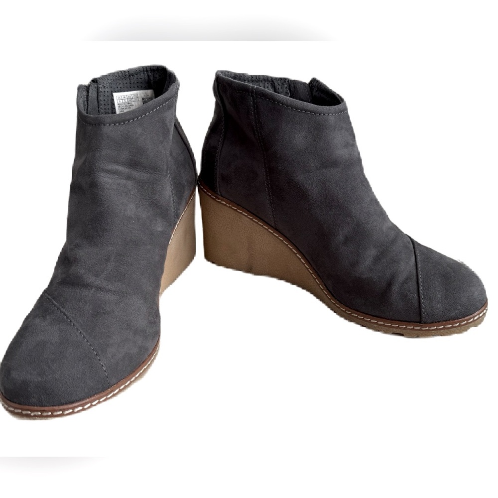 TOMS Gray Clare Wedge Boot Size 8